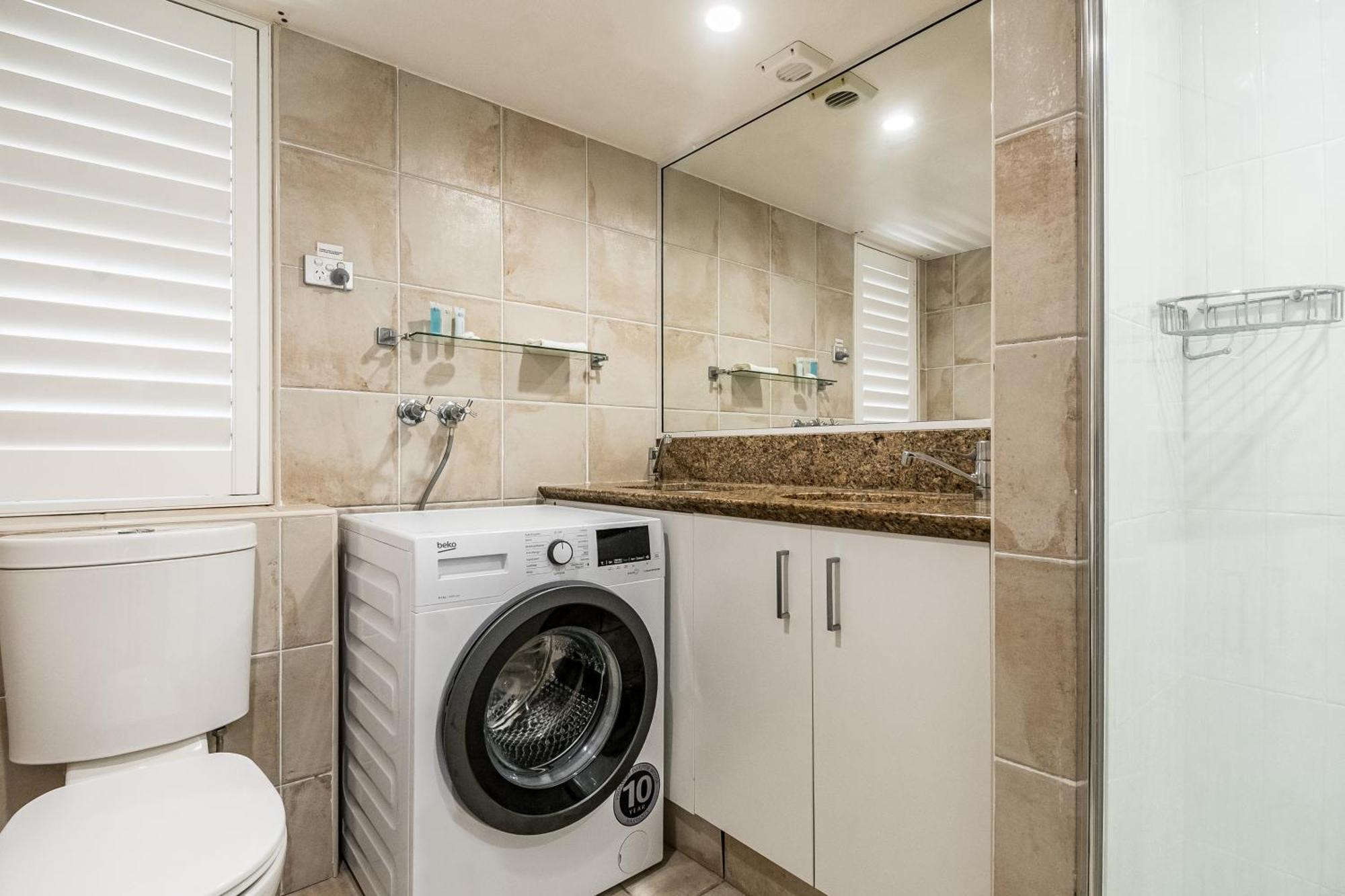 Julians Apartments Byron Bay Exterior foto